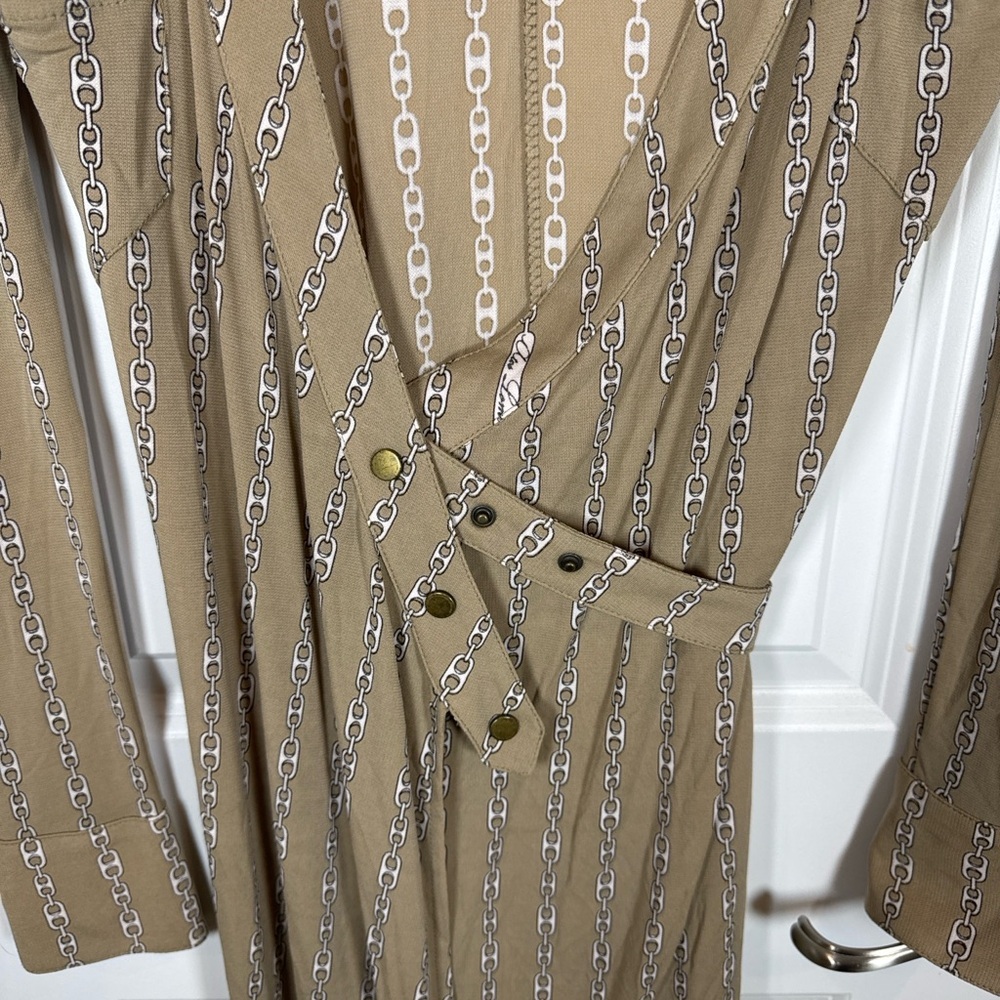 ATOS Lombardini Chain Print Wrap Dress Italy Silk Feel Designer Size 40 Small - Picture 7 of 9